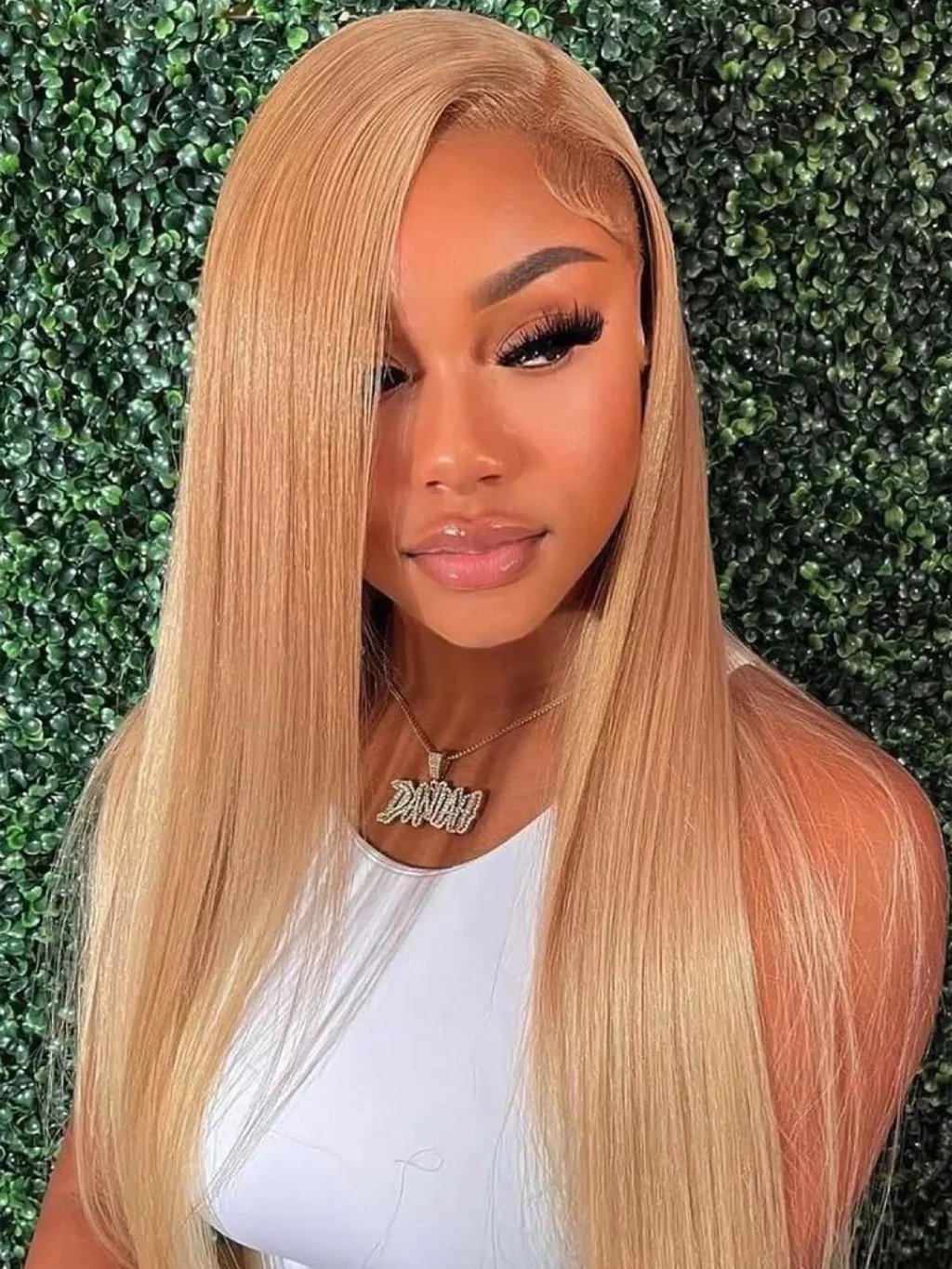 Dorsanee Honey Blonde 13x4 Lace Front Straight Human Hair Wigs - Image 3