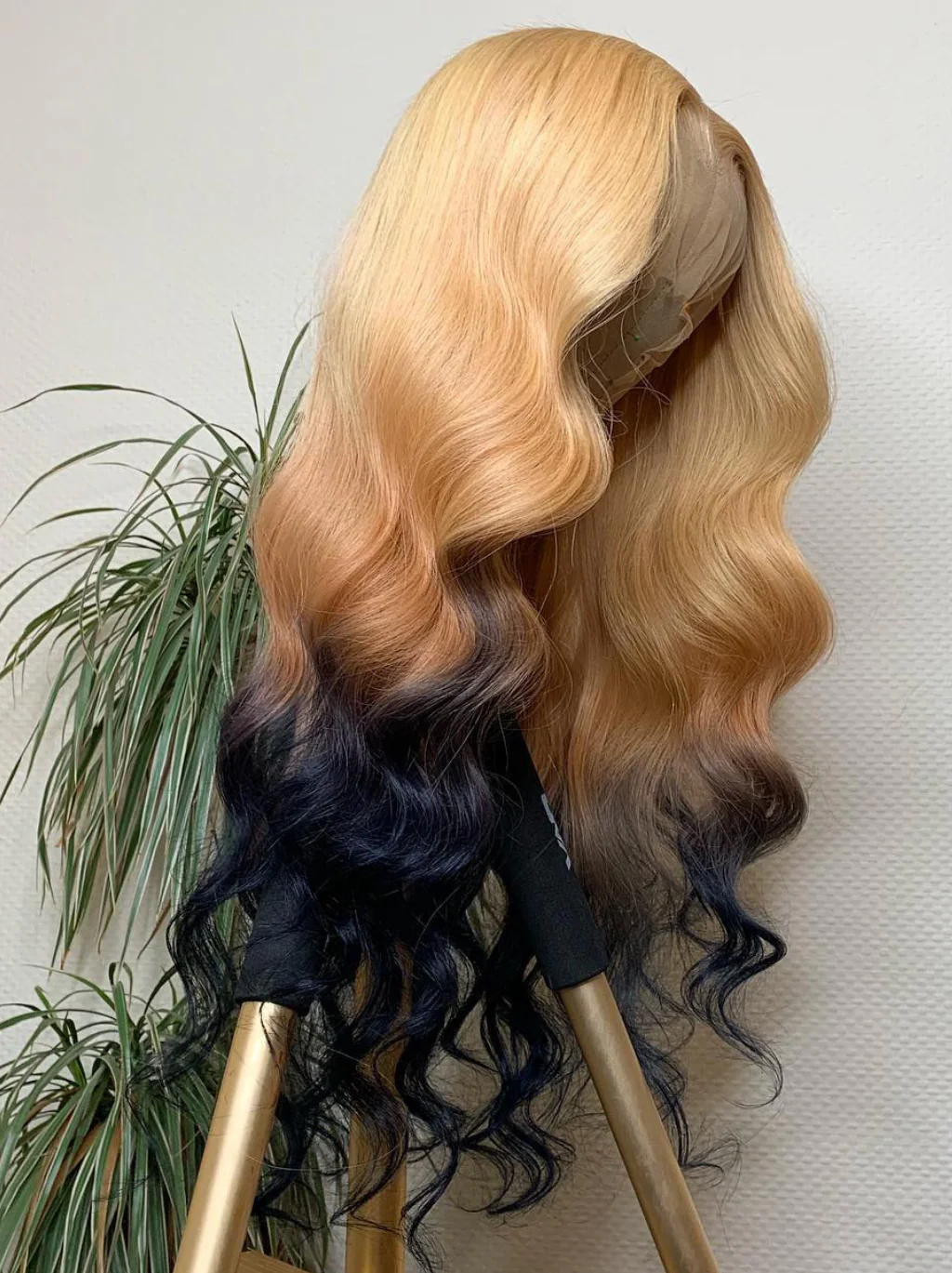 Dorsanee Ombre Strawberry Platinum Blonde Wig 200 Density 13x4 Lace Front Human Hair Wigs - Image 2