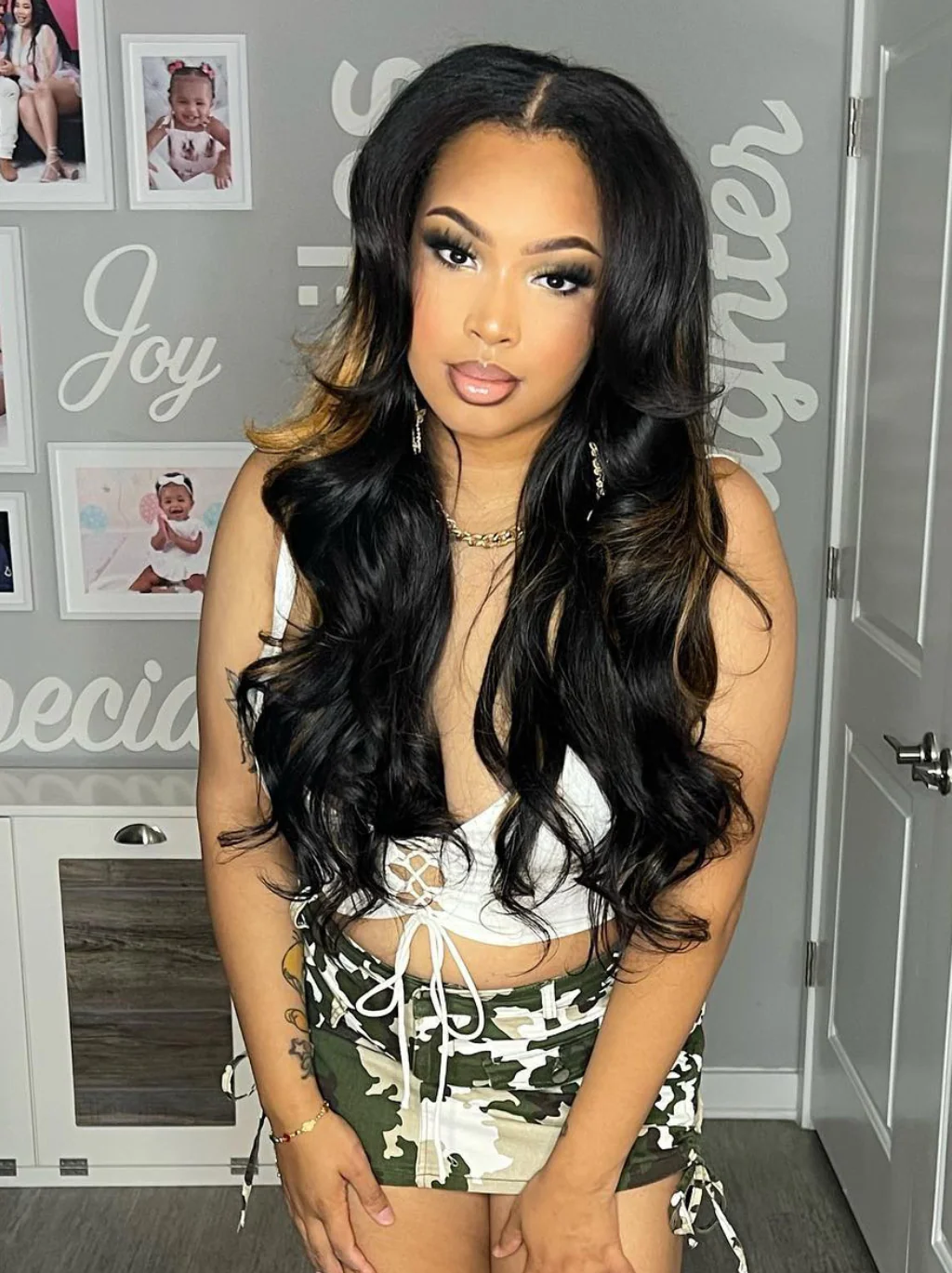 Dorsanee Black Wig With Brown Streak Highlights 200 Density 13x4 Lace Front Human Hair Wigs - Image 5