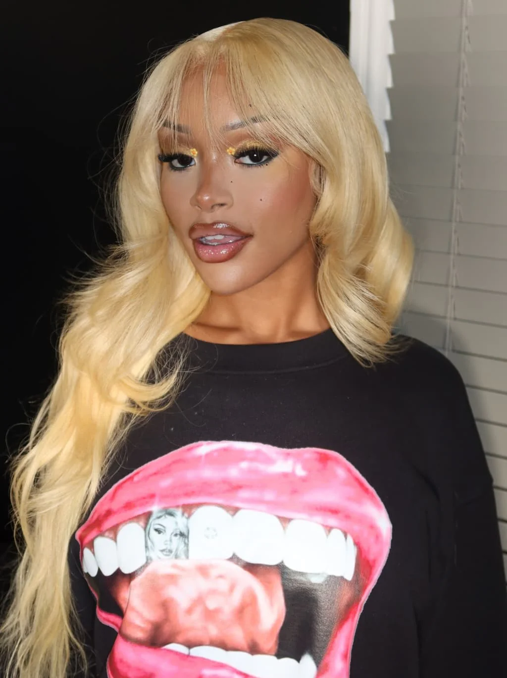 Dorsanee Blonde 613 Body Wave 13x4 Lace Front Human Hair Wigs With Bangs - Image 4