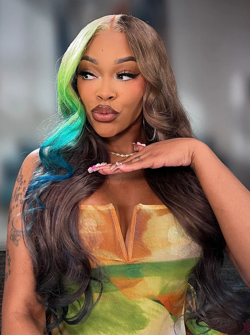 Dorsanee Brown With Ombre Blonde Green Blue Streaks 13x4 Lace Front Remy Human Hair Wigs - Image 2