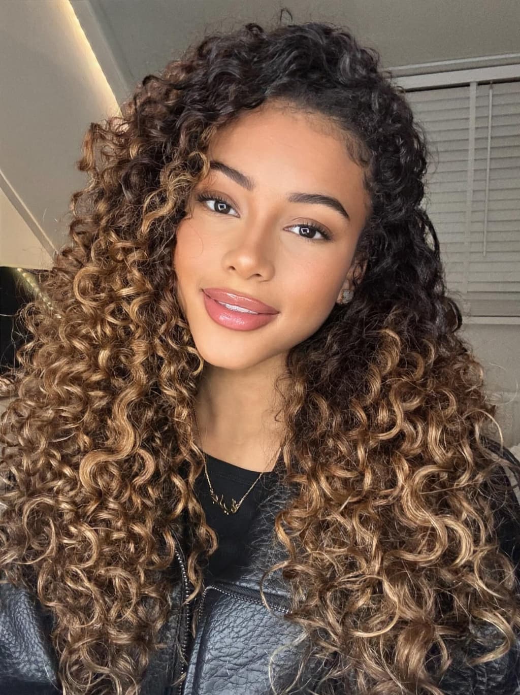 Dorsanee Caramel Golden Honey Blonde Brown With Dark Roots Tight Spring Curly 13X4 Lace Front Human Hair Wigs 250 300 Density - Image 2