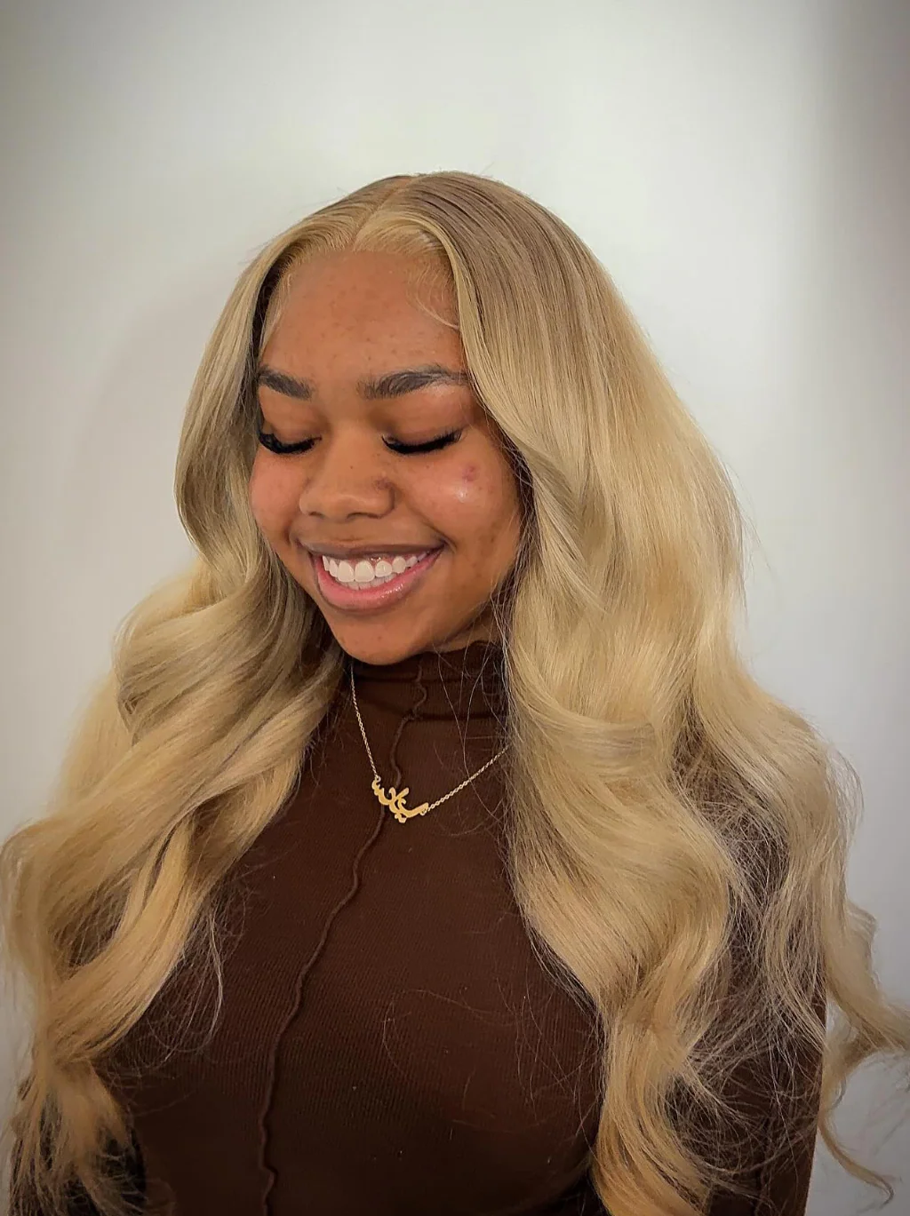 Dorsanee Dirty Ash Blonde Body Wave 13x4 Lace Front Closure Human Hair Wigs - Image 3