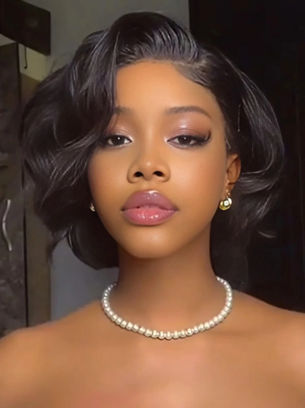 Dorsanee Elegant Short Bob Wavy 13x4 Lace Front Virgin Human Hair Wigs - Image 3