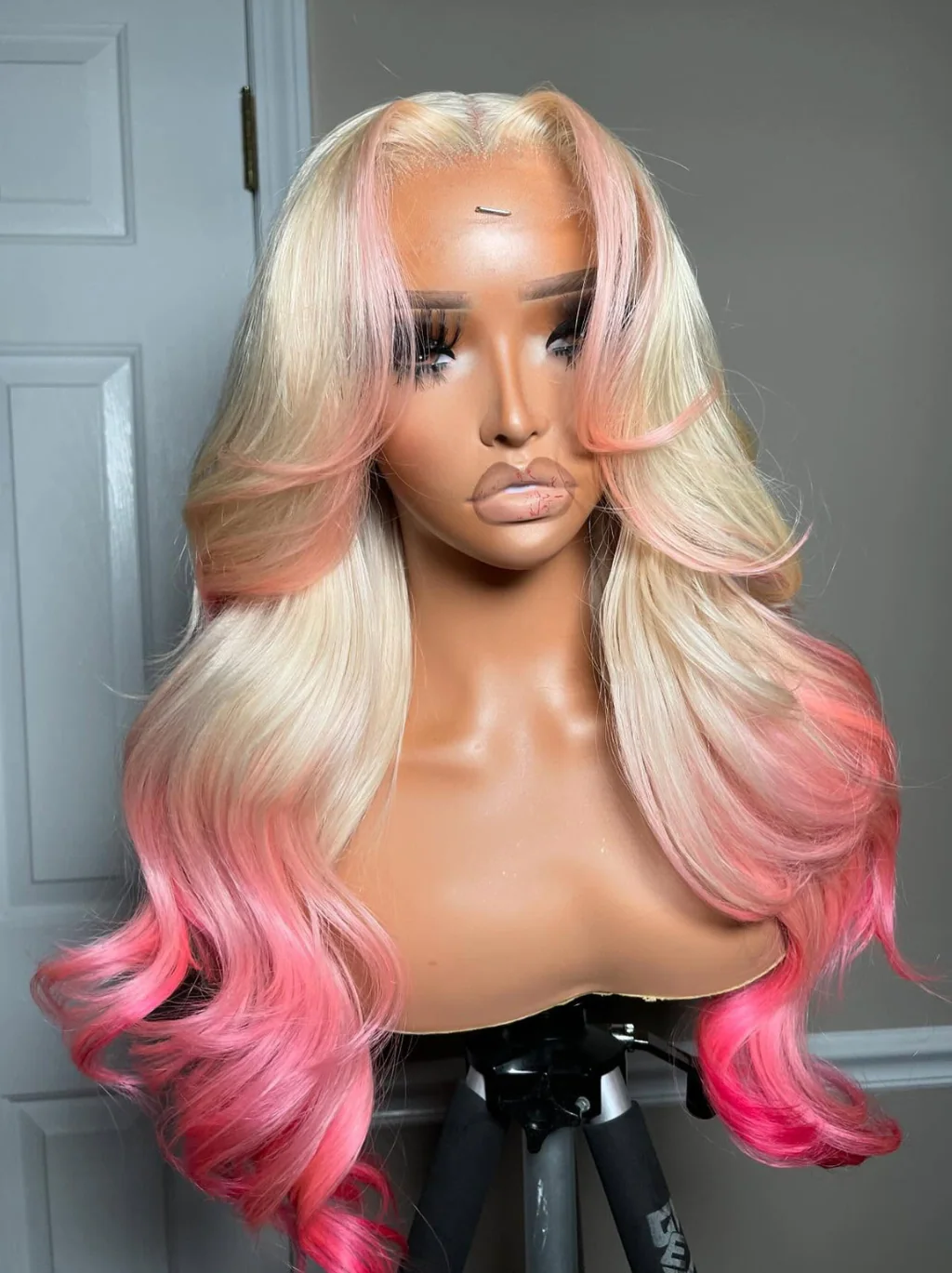Dorsanee Ombre Blonde Pink Wig With Pink Skunk Stripe 13x4 Lace Front Human Hair Wigs - Image 4