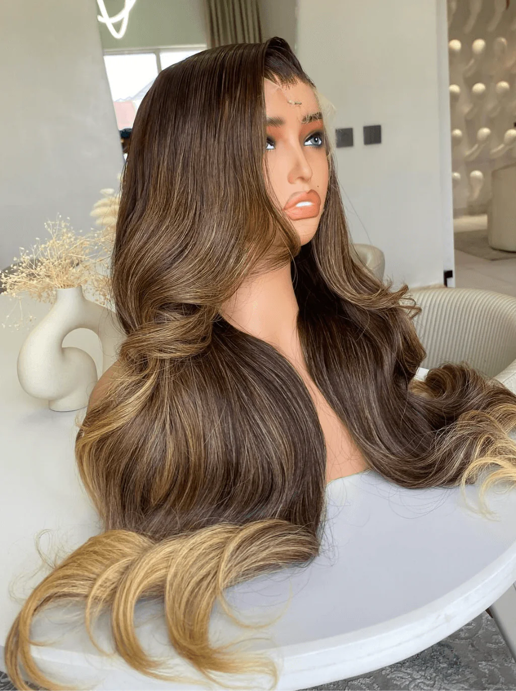 Dorsanee Ombre Chocolate Light Brown Honey Blonde Highlights Human Hair Wigs - Image 3