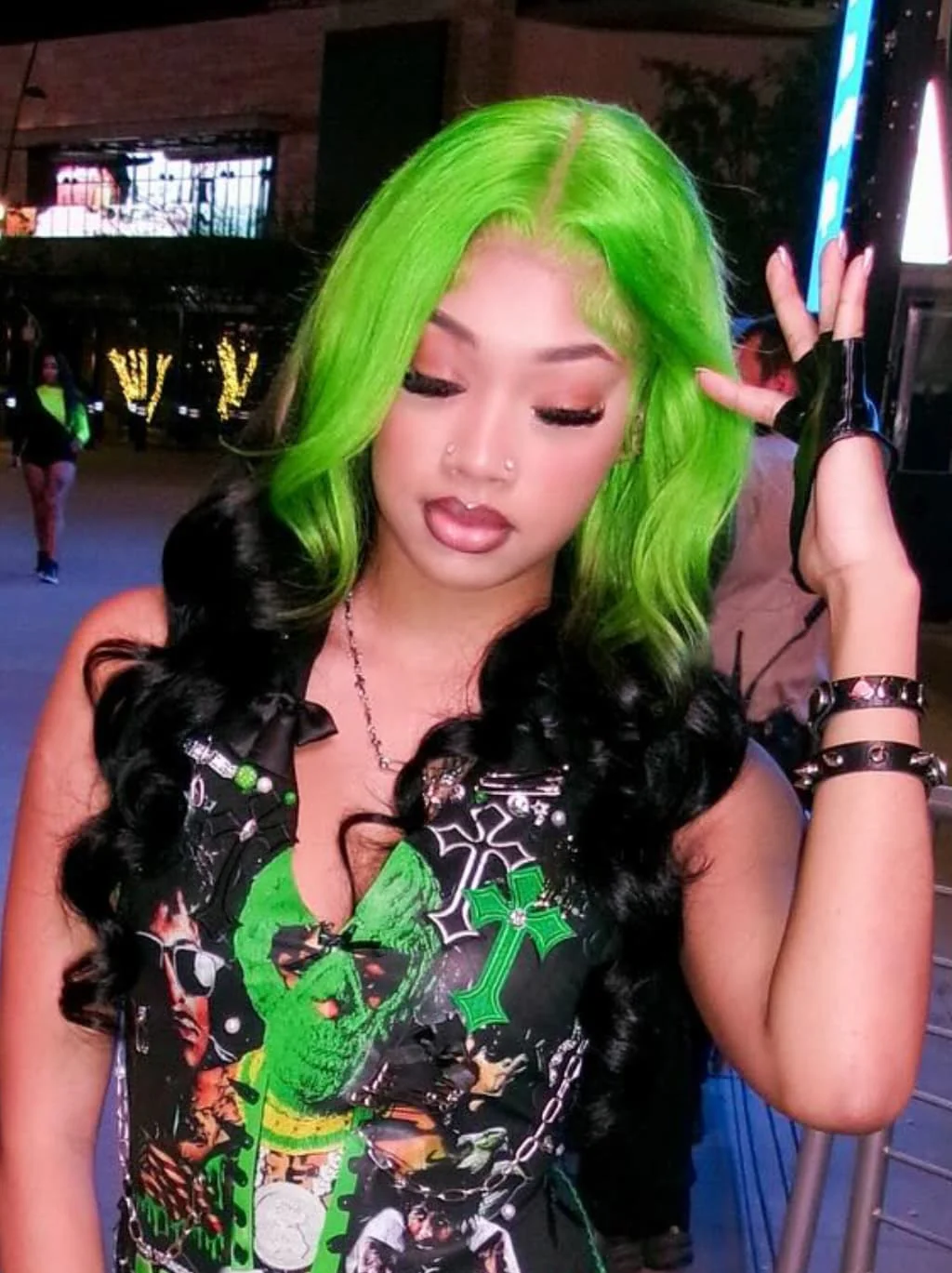 Dorsanee Ombre Green Black 13x4 Lace Front Human Hair Wigs 200 Density - Image 4