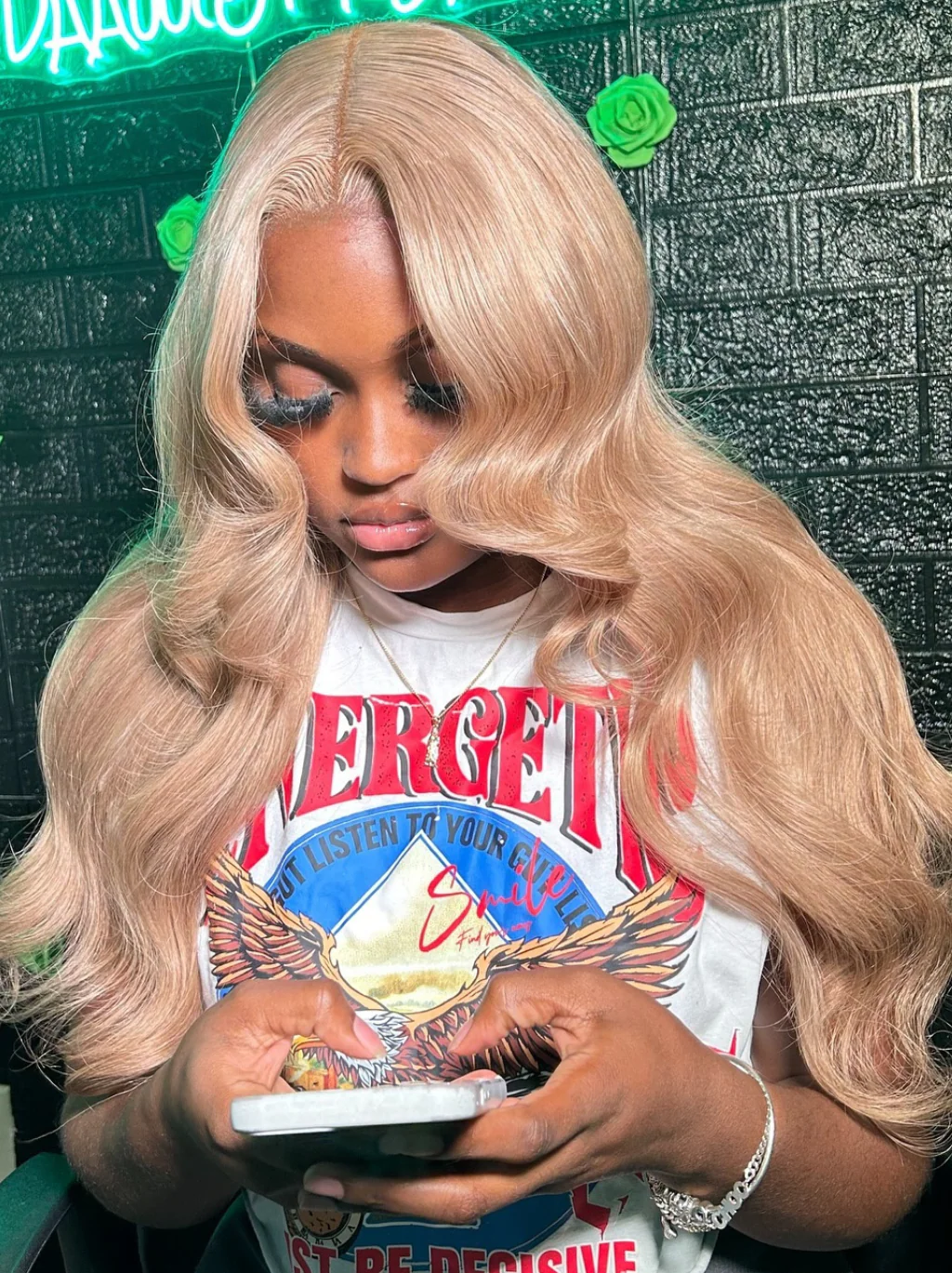 Dorsanee Platinum Ash Honey Blonde Wig 200 Density Body Wave 13x4 Lace Front Human Hair Wigs - Image 3