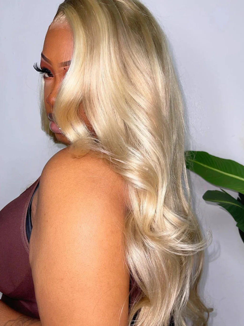 Dorsanee Platinum Strawberry Blonde Brown Highlights Body Wave 13x4 Lace Front Human Hair Weave Wigs - Image 4