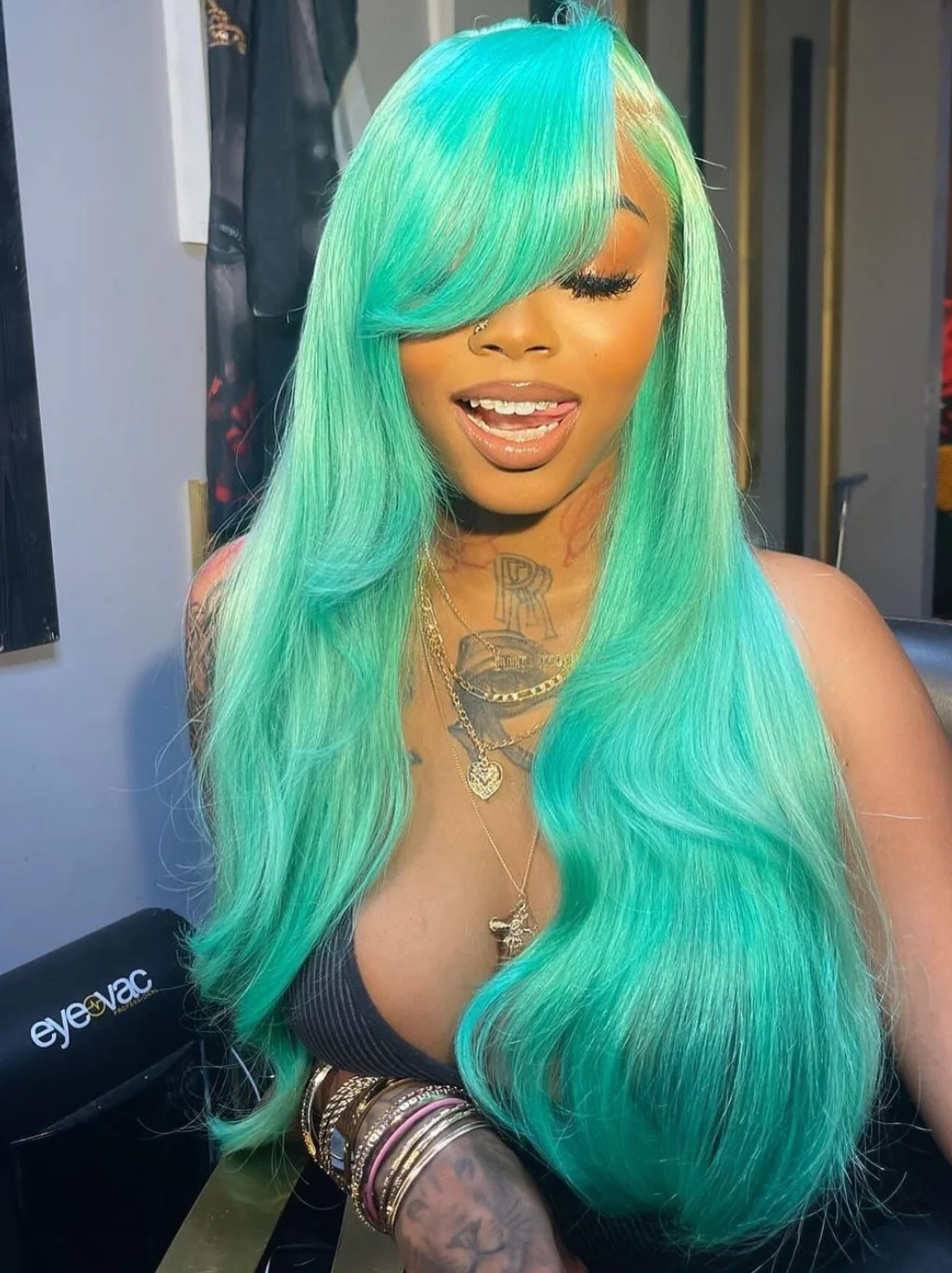 Dorsanee Side Part Bangs Butterfly Layered Haircut Blonde Pastel Green Blue 13x4 Lace Frontal Human Hair Wig - Image 3