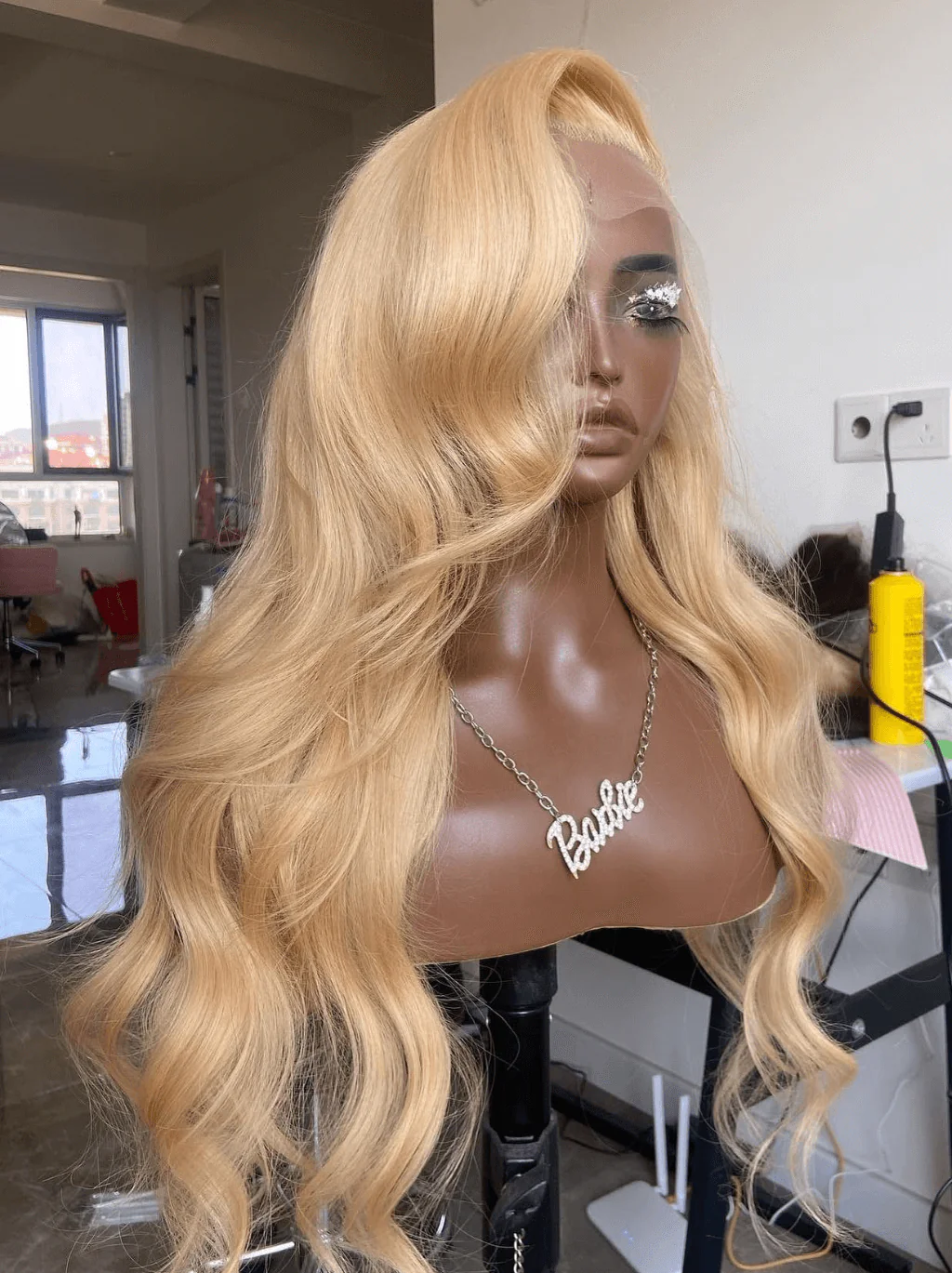 Dorsanee Strawbeerry Honey Blonde Body Wave Lace Front Human Hair Wigs - Image 2