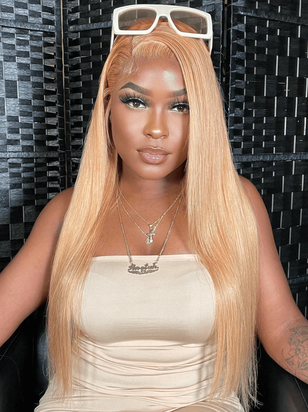 Dorsanee Strawberry Blonde Bone Straight 13x4 Lace Front Virgin Human Hair Wigs - Image 3